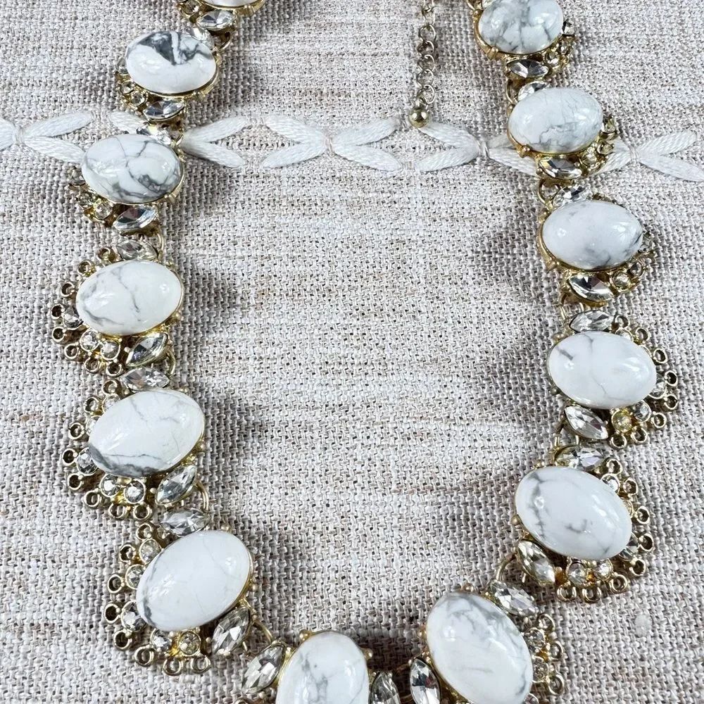 Elegant White Stones & Gemstones Inlaid In Gold Necklace - Picture 7 of 8